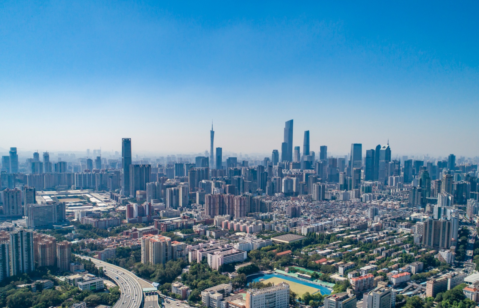 城市SEO优化与社交媒体结合打造区域营销闭环 (城区seo搜索引擎优化)